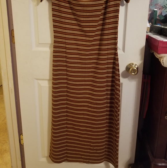 Planet Gold Trendy Juniors' Off-the-Shoulder Dress - Picture 7 of 7